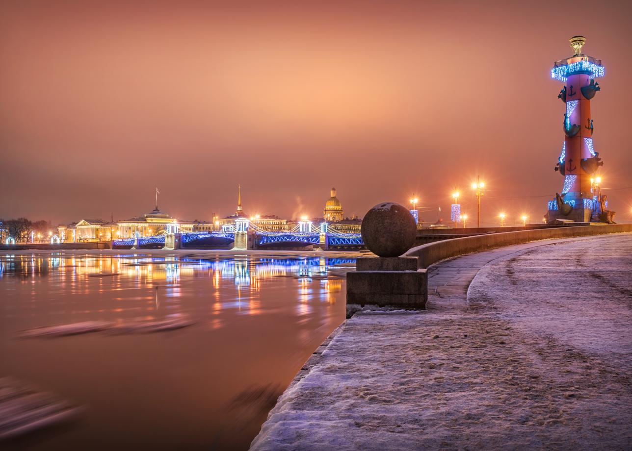 Новогодний фейерверк Санкт-Петербурга. Тур на 7 дней