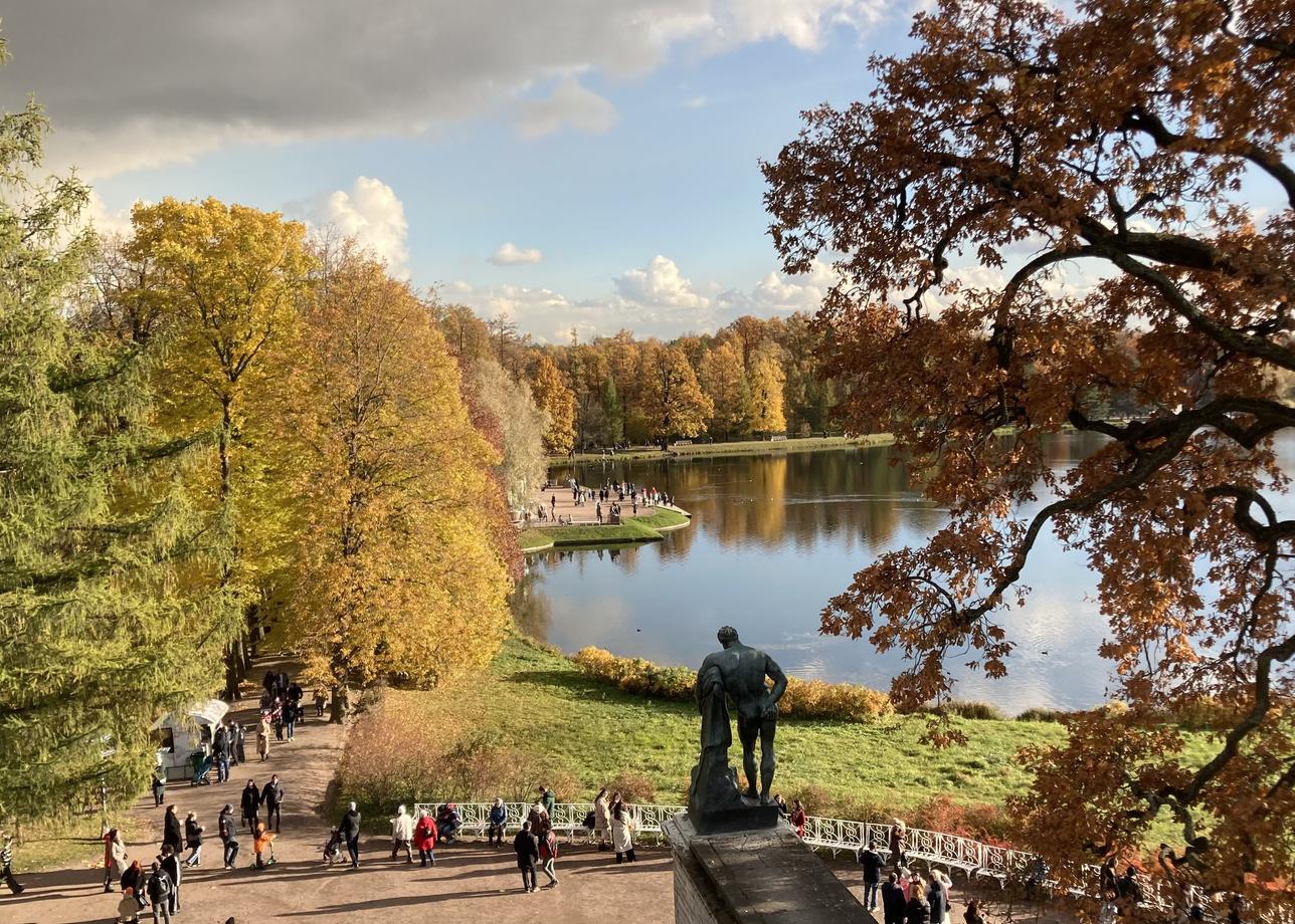 Организовано было все хорошо. Везде было все забронировано, практически не было никаких стычек и конфликтов
