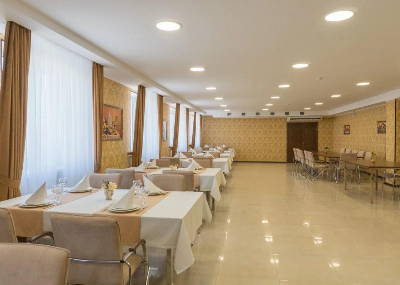 Гостиница «Баку»