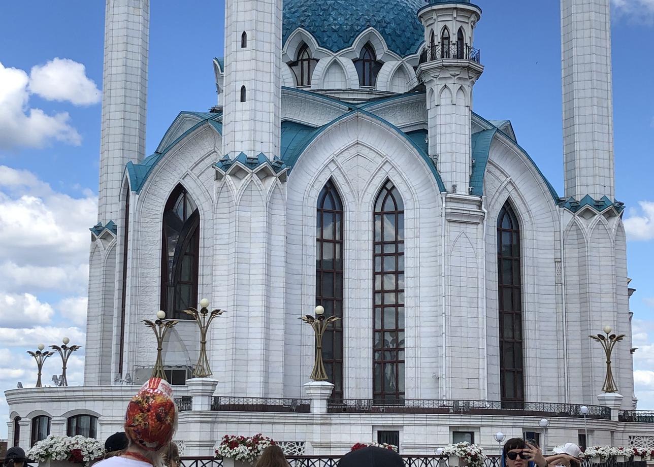 Тур очень хороший, очень понравилось. Грамотный экскурсовод Савдаханова Эмма очень внимательная, доброжелательная, хотелось выразить ей особенную