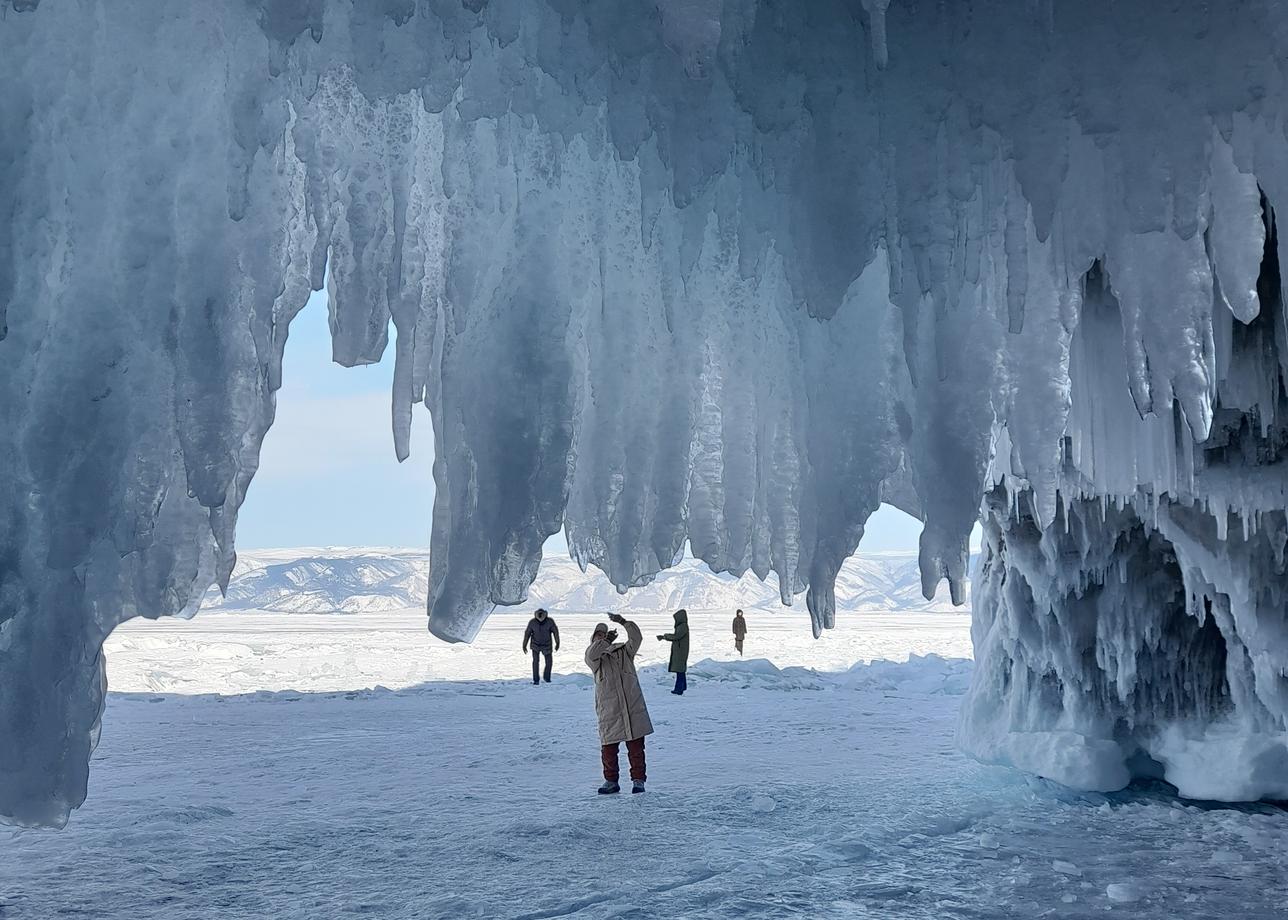 Очень рекомендую тур «Ледовый экспресс Байкала. Всё включено».