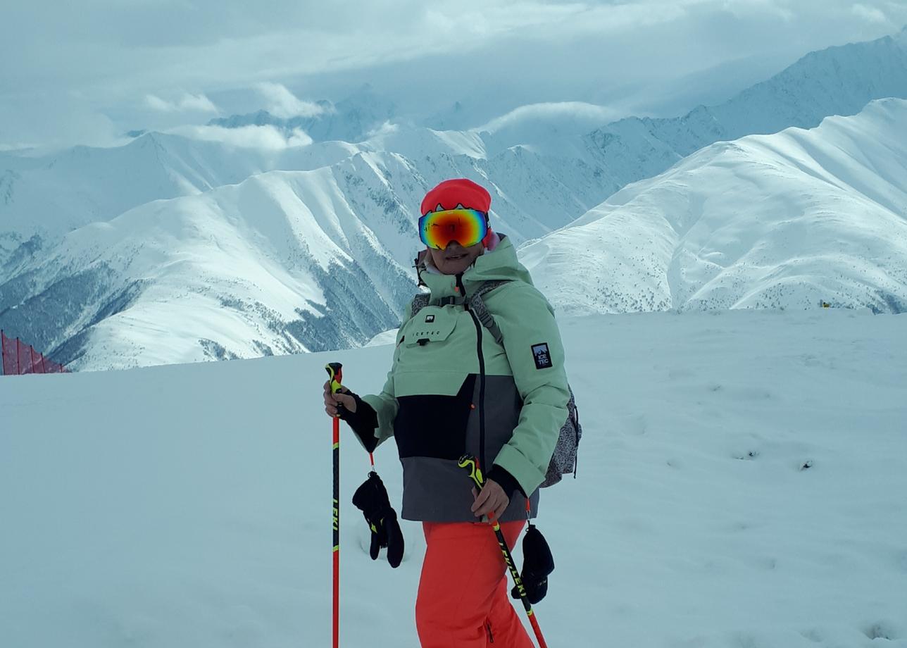 Спасибо за хорошую организацию тура - трансфер и отели сопровождение всё на должном уровне!