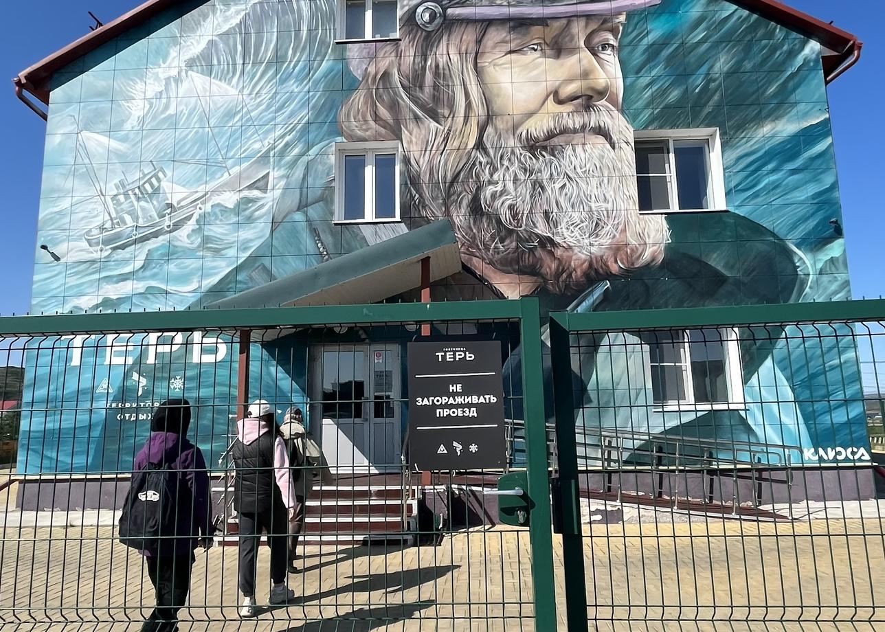 Тур прекрасен, все важные красивые места заложены в программу. Обзорная экскурсия была слишком короткая, ледокол Ленин