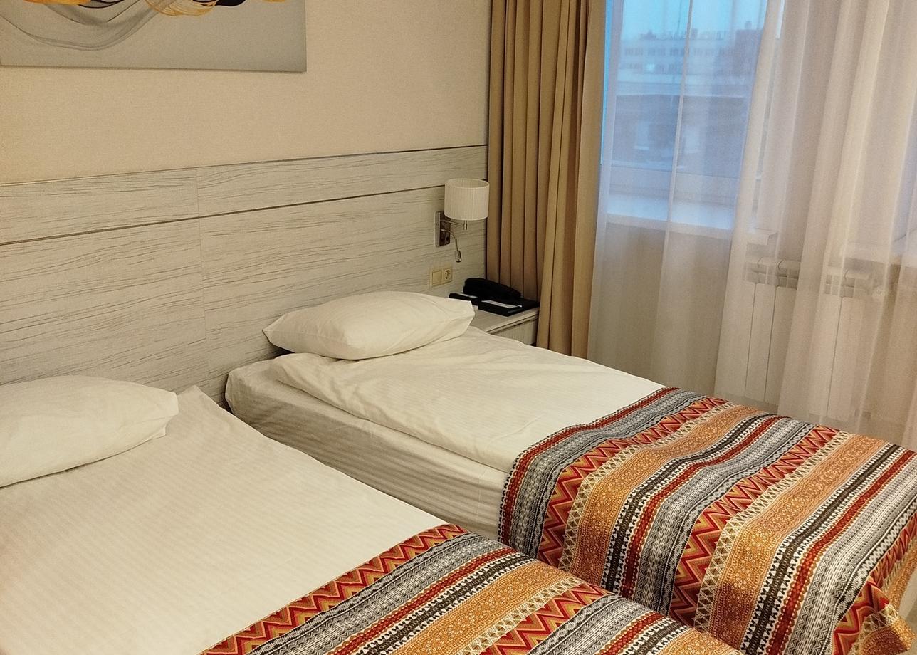 Хорошая поездка, насыщенная интересной информацией. Очень понравилась Тверь: набережная Волги, Трёхсвятская улица, музей козла (экскурсия в