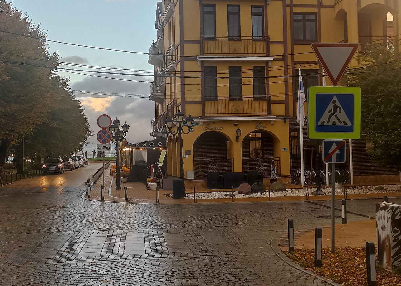 Очень понравился тур, экскурсоводы просто высший класс, рассказывают очень интересно и познавательно! Впечатлений от поездки хватит не на один год!