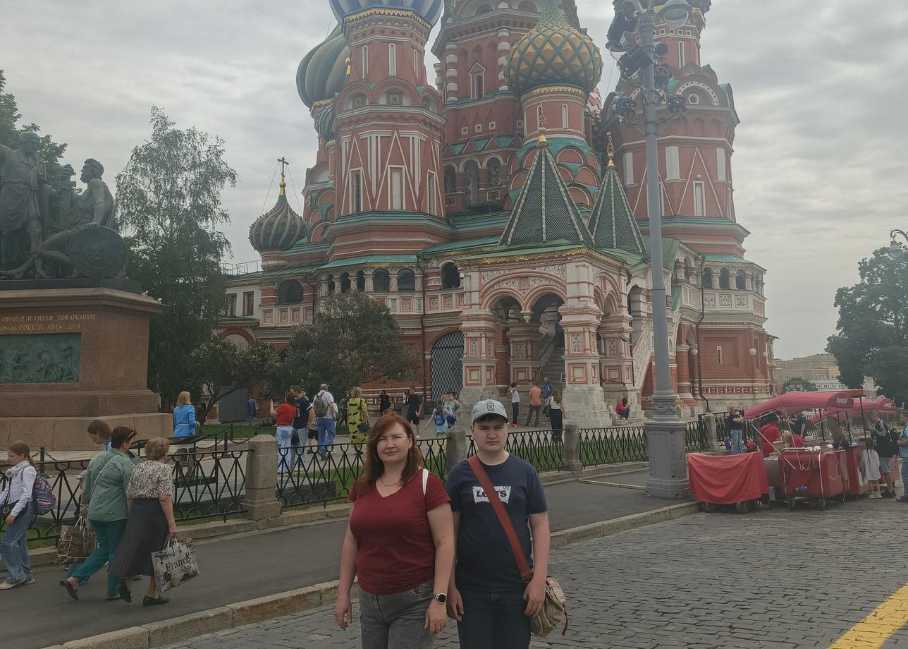 В конце мая были с сыном в Москве, по программе "Хочу в Москву в который раз