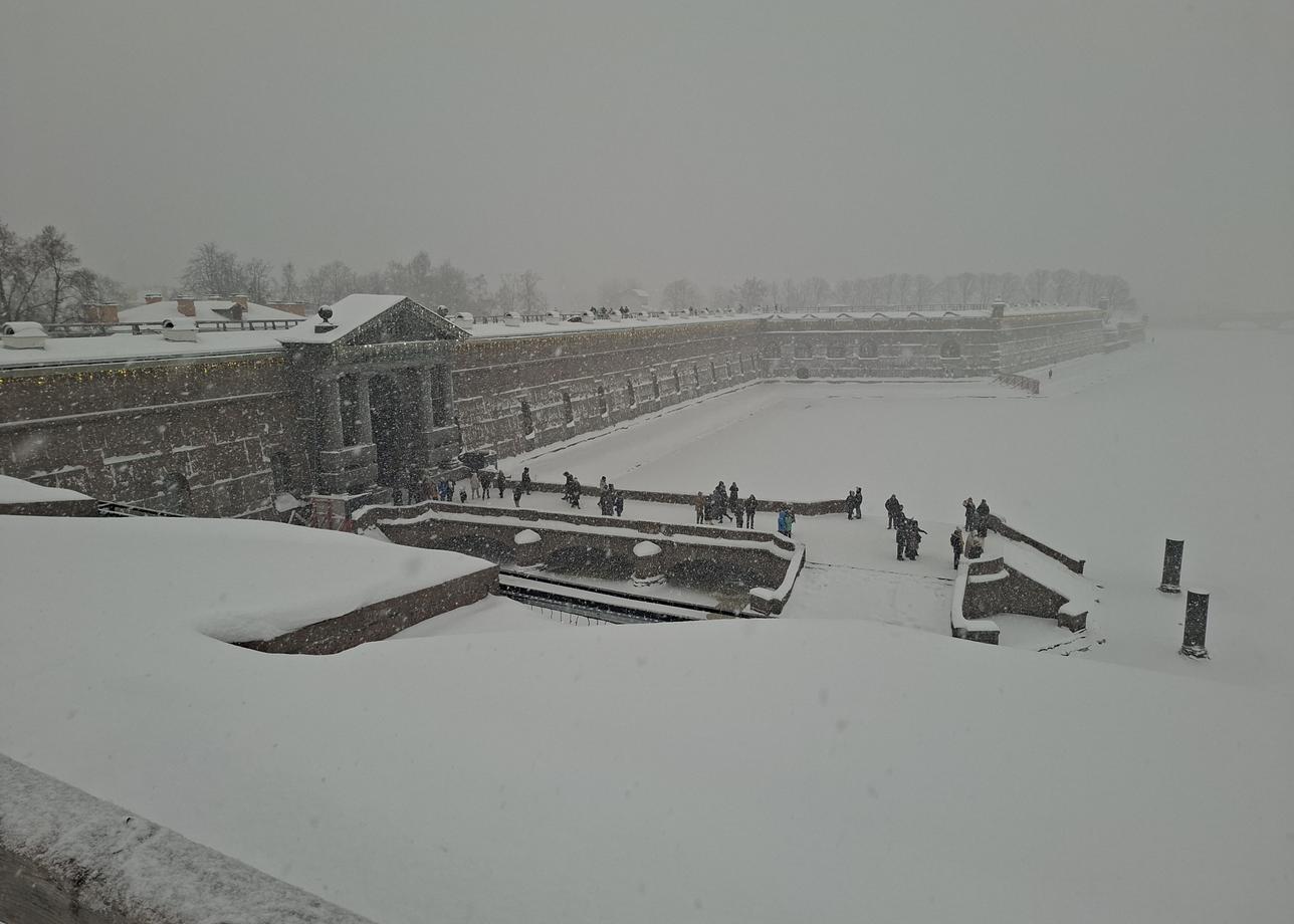 Первый раз посетили Санкт-Петербург. Выбранный тур понравился, отдельное спасибо нашему гиду Юле. Теперь будем путешествовать с "Большой страной"