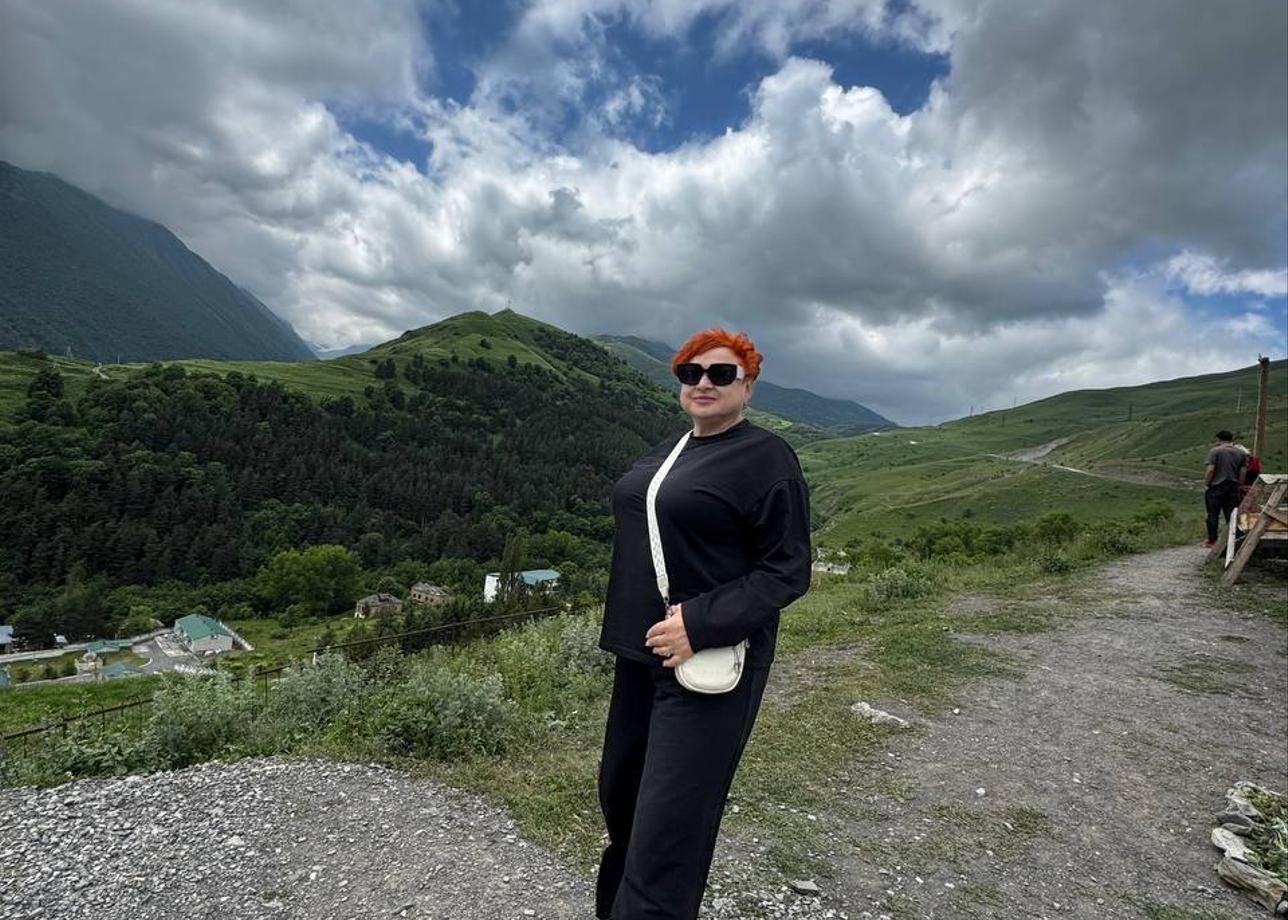 Я к своей семье присоединилась за неделю до начала тура. И тем не менее, нас замечательно