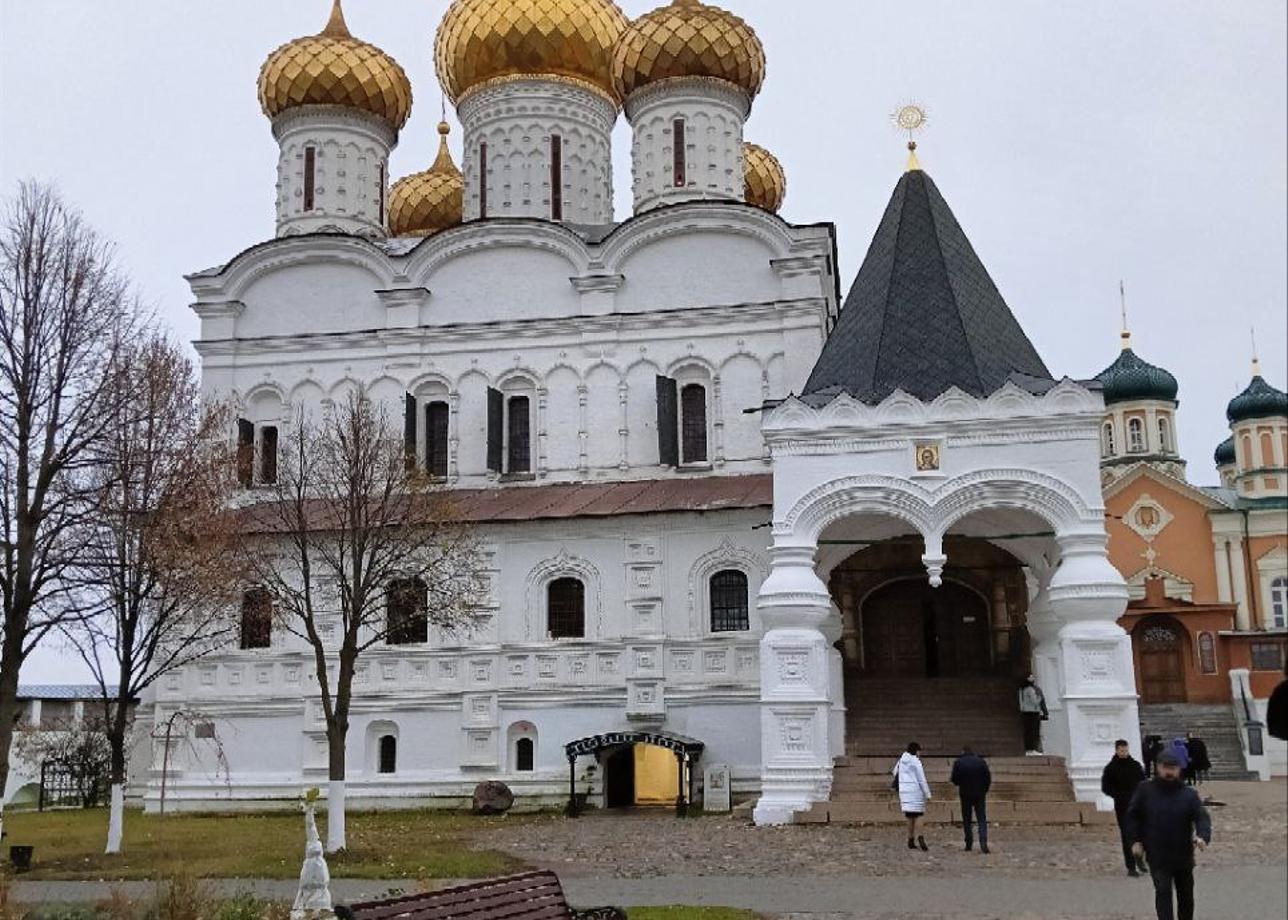 Бронировали тур заранее на 6 человек, чтобы отметить моё 50-летие, не сидя дома за чаем с сушками