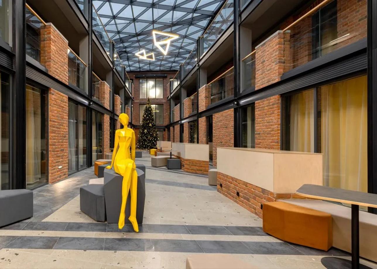 Гостиница «izzziUP COMMUNITY L&amp;C»