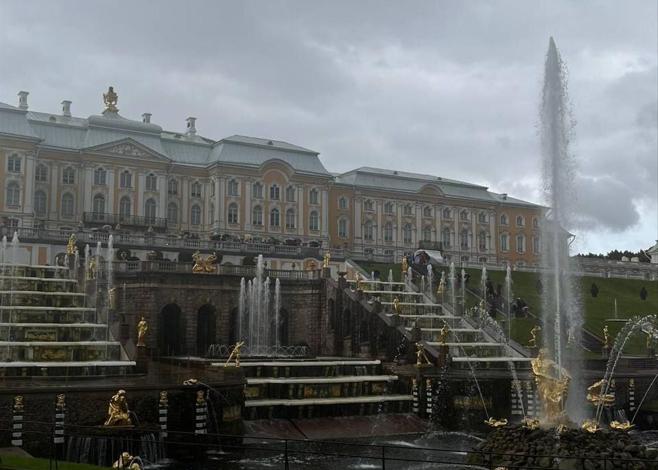 Тур о-о-о-о-о очень понравился, интересные экскурсии, экскурсионные автобусы комфортабельные, водитель в форме, опрятные и вежливые, много