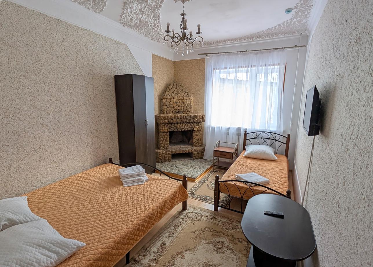 Гостевой дом «Айс Черри Домбай»