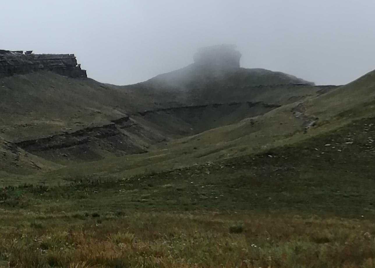 Были в туре Хакасия - Тыва в начале сентября. Тур очень сбалансированный, мы увидели и степи,