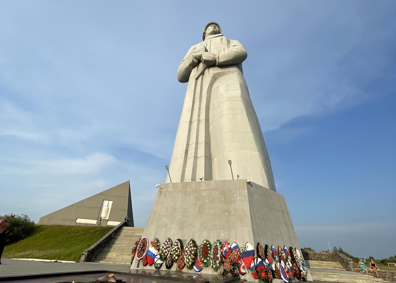 Огромное спасибо организатору программы и отдельная благодарность гиду Ивану. Он самый лучший из всех гидов за