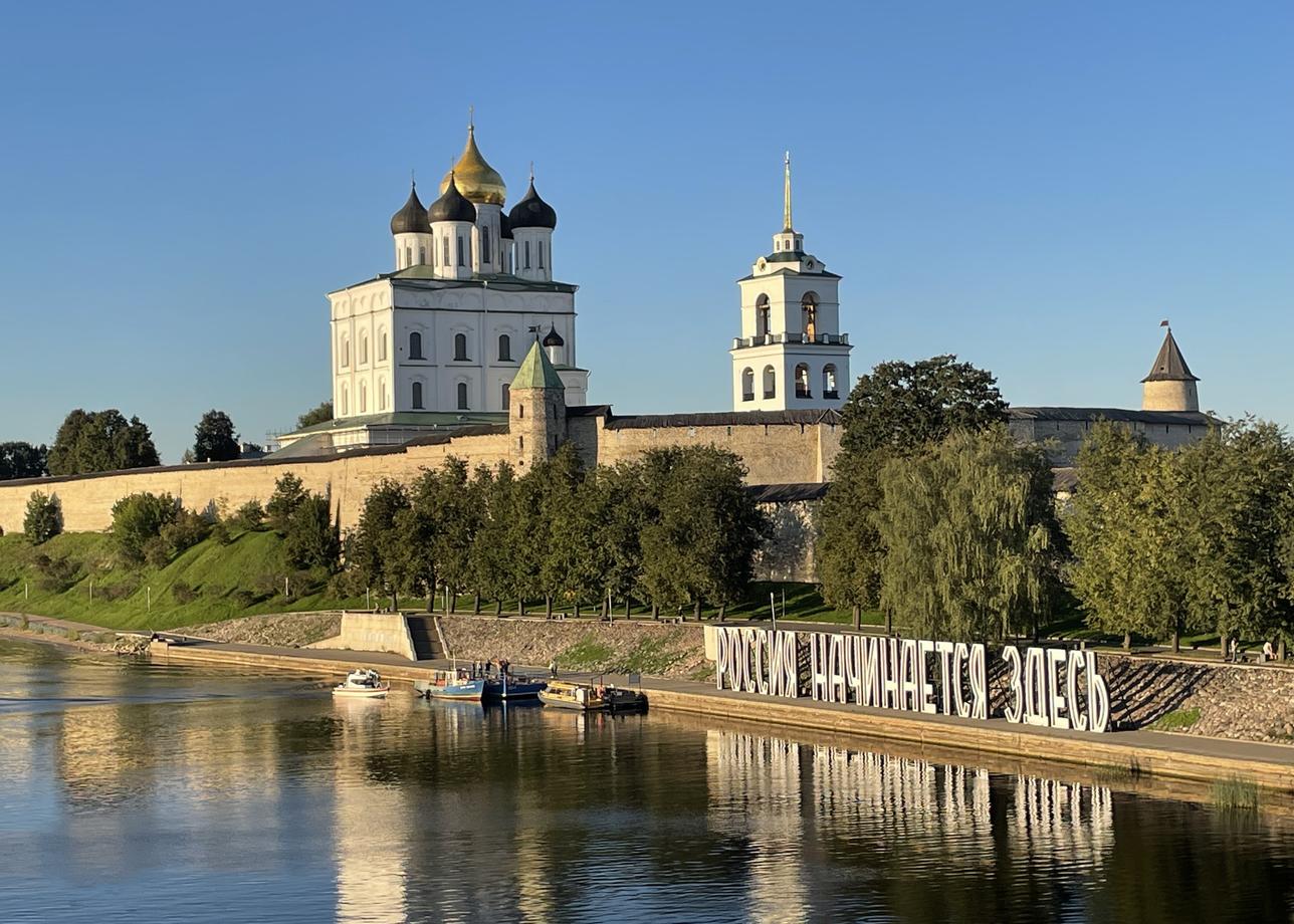 Все понравилось, интересно, информативно, быстро, четко, гиды, трансферы. Единственное замечание - питание организовано в недорогих кафе,