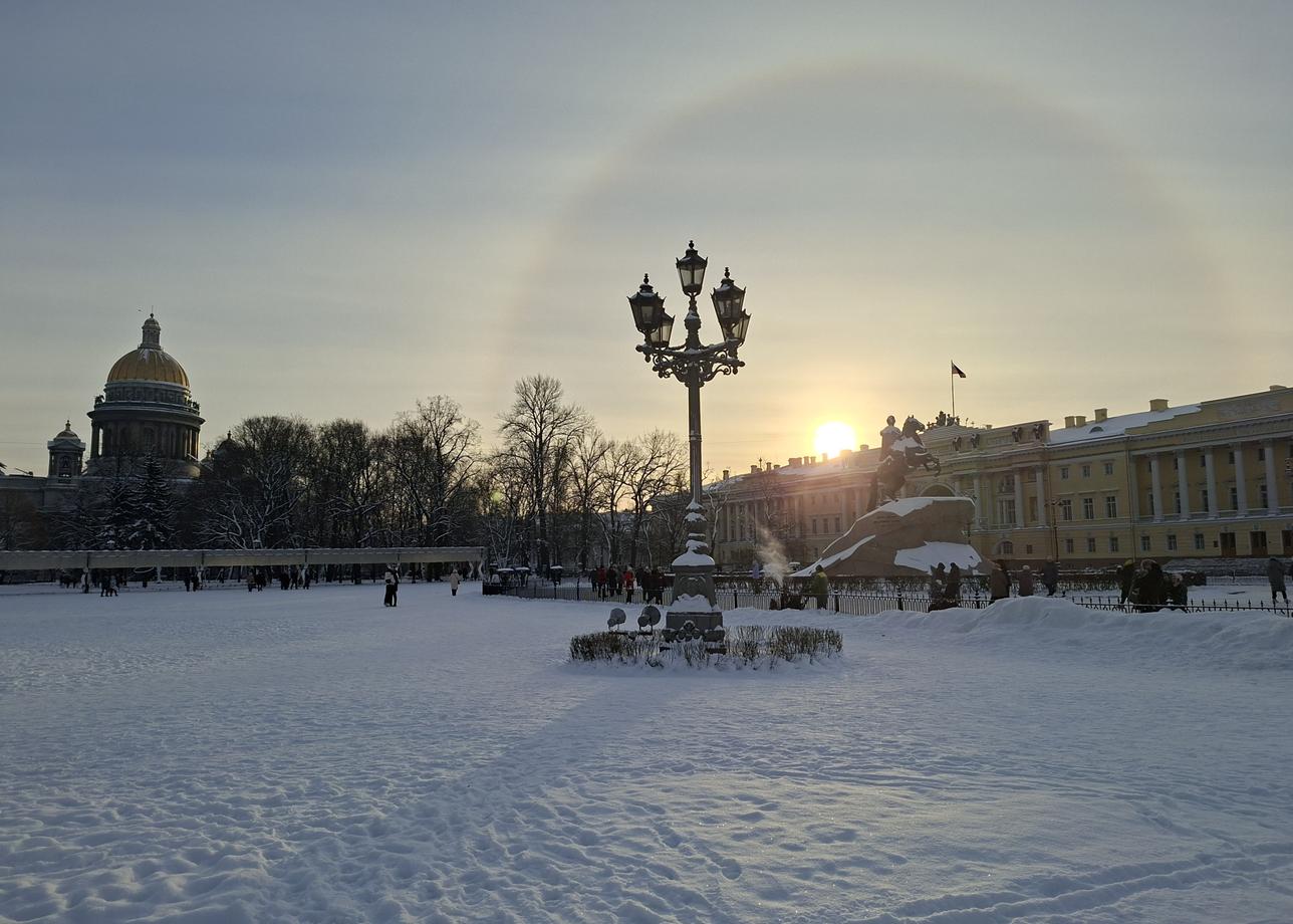 Первый раз посетили Санкт-Петербург. Выбранный тур понравился, отдельное спасибо нашему гиду Юле. Теперь будем путешествовать с "Большой страной"