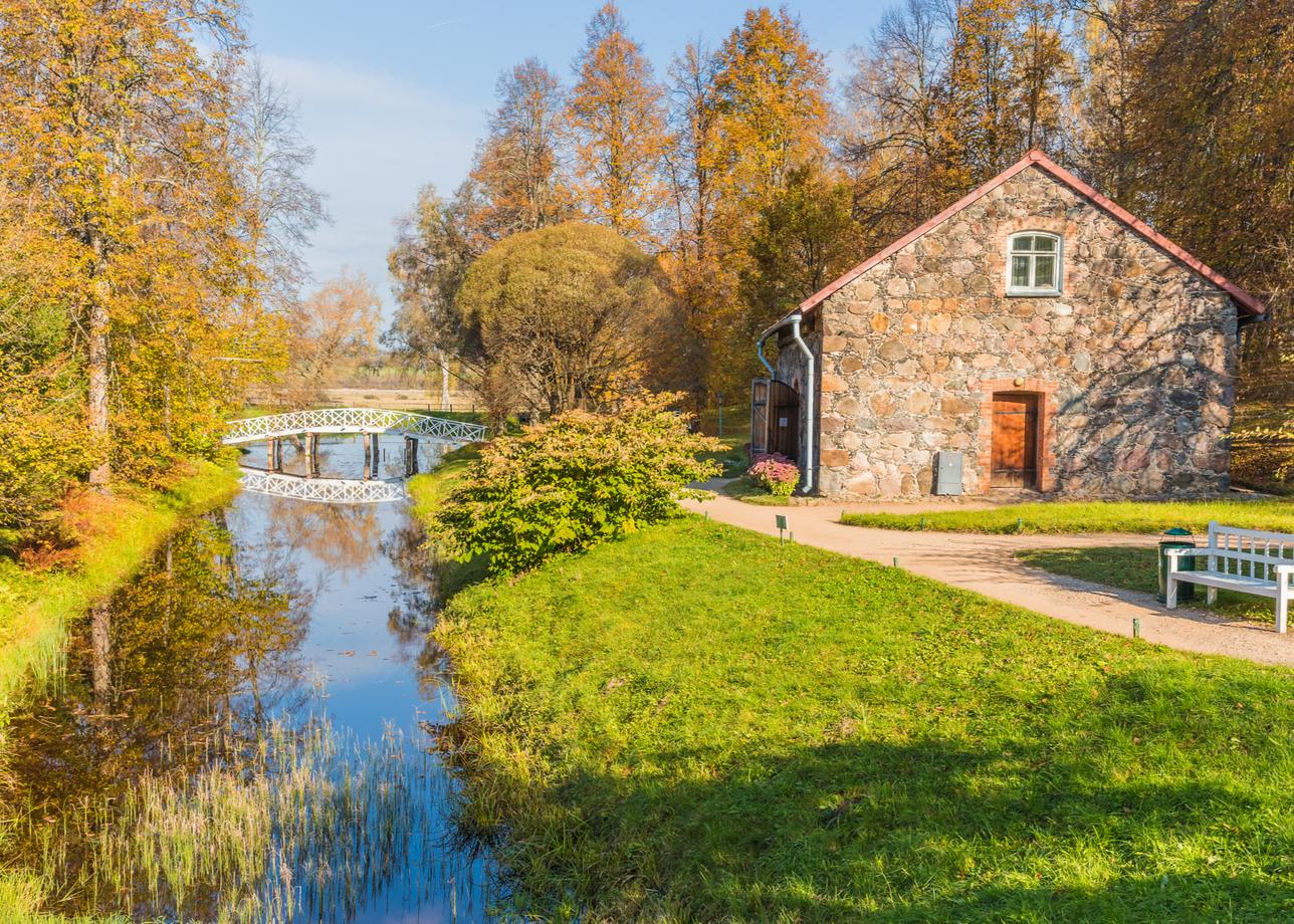 Тур в Псковскую область. Золотая осень в Пушкинских горах