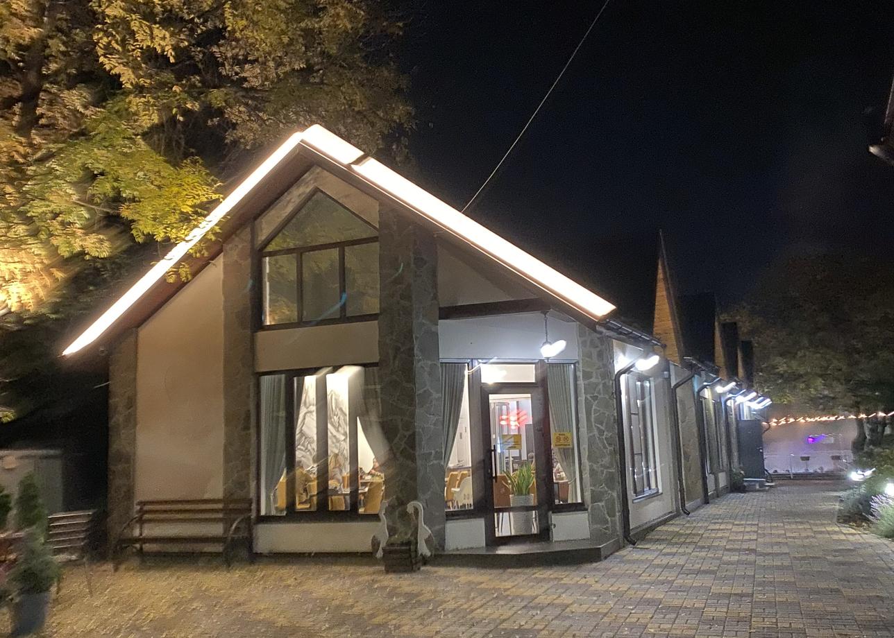 Путешествовали по Адыгее по программе тура "Водная Ривьера. Осенний отдых на термальных источника" в период осенних