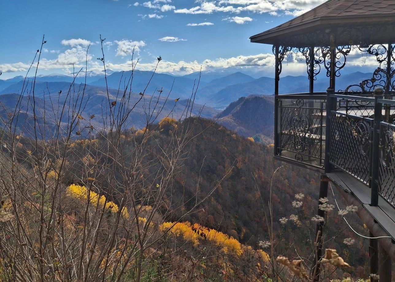 Тур очень понравился. Были с 26.10.25 по 1.11.25 на период детских каникул. Получили массу впечатлений, положительных