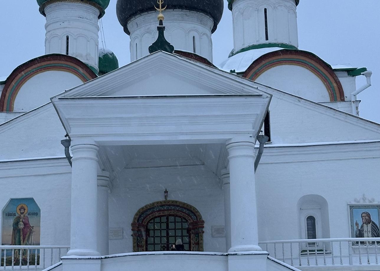 Все было организовано отлично: логистика, локации, гиды, интересные факты. Просто в этот период достаточно холодно