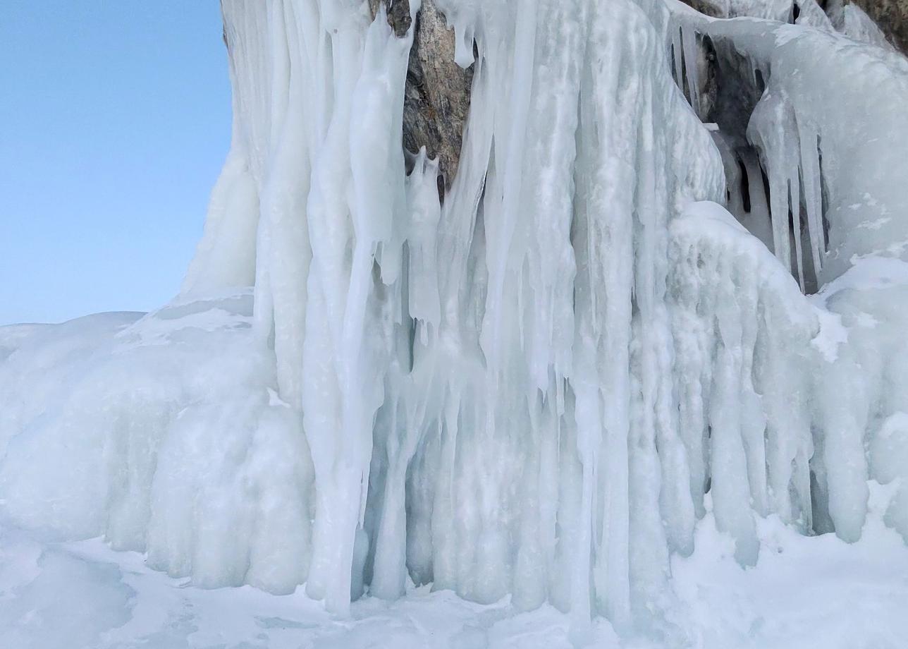 Посетить Байкал зимой было моей давней мечтой. И мне кажется, мы выбрали лучшие даты и лучшую организацию для ее исполнения!
