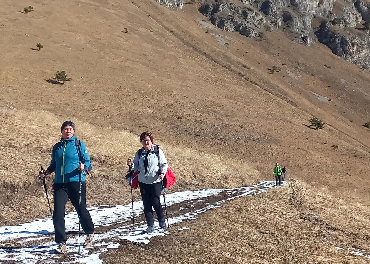 Недавно вернулись из солнечной Ингушетии. Тур 6 дней, из них 2 дня - трансфер, 4 дня- трекинг.