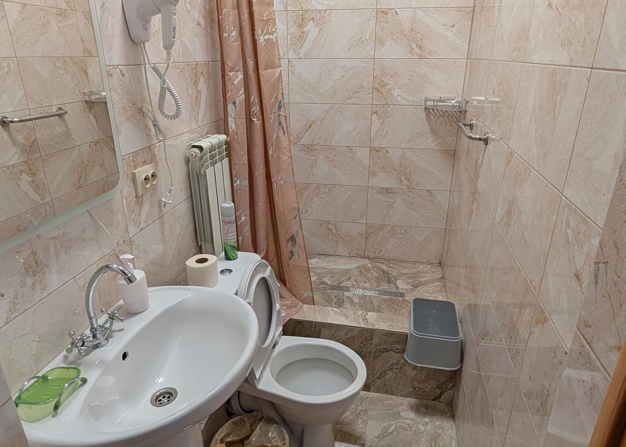 Гостевой дом «Айс Черри Домбай»