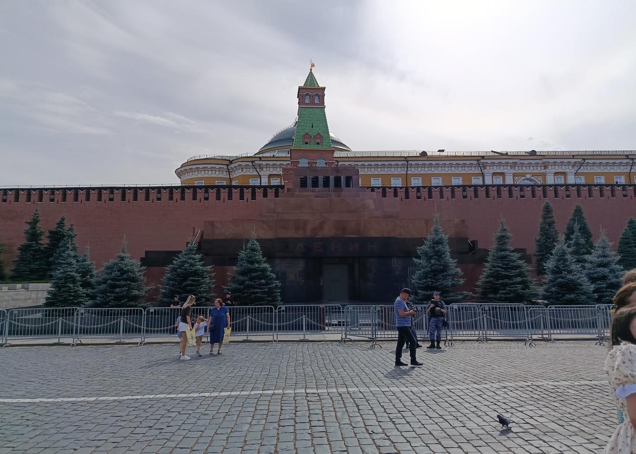 Программа тура понравилась и на бумаге, и в реальности. Экскурсии интересные, гиды хорошо рассказывают. Только на