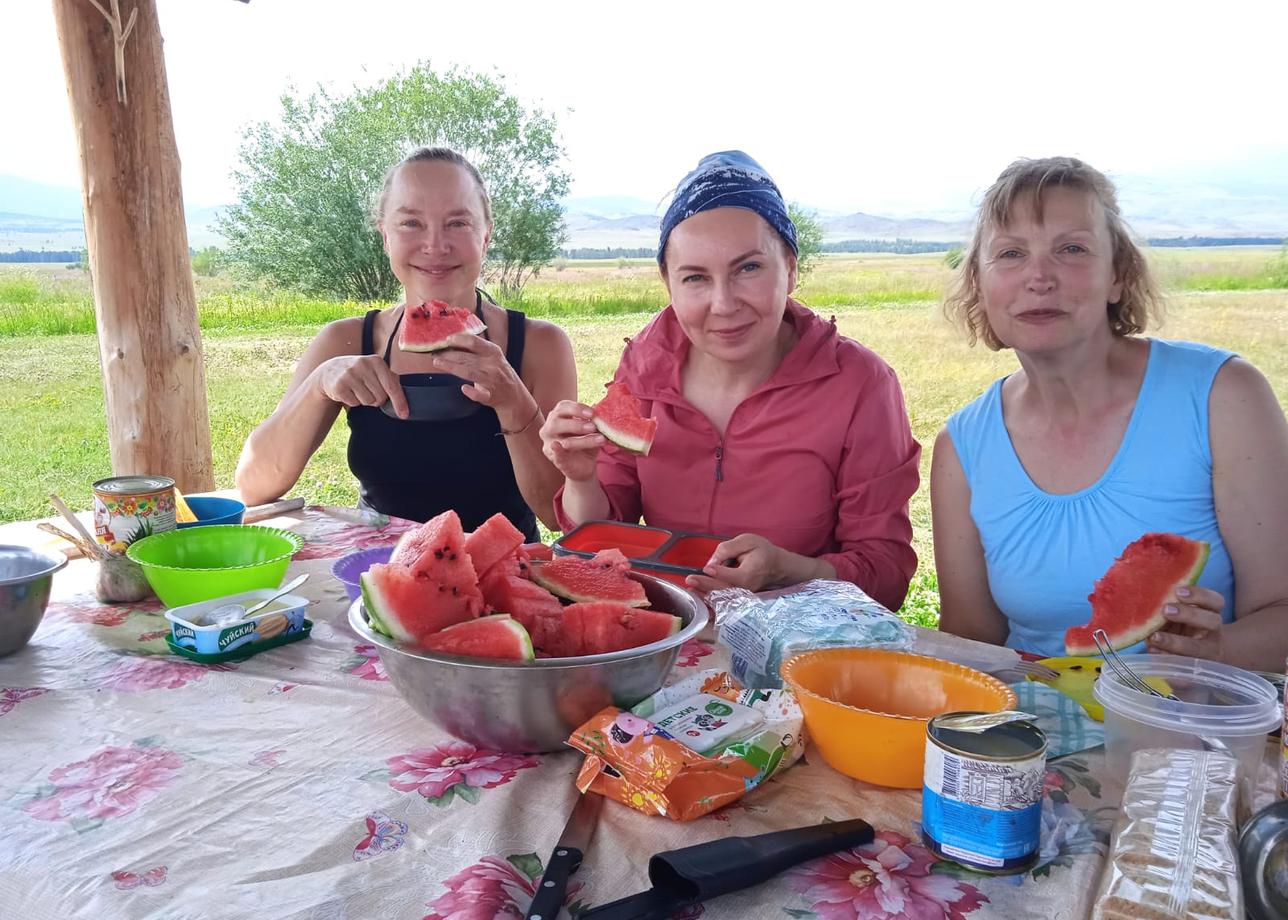 Огромное спасибо принимающей стороне за чудесный отдых. А так же сообществу Большая Страна за прекрасную обратную связь.