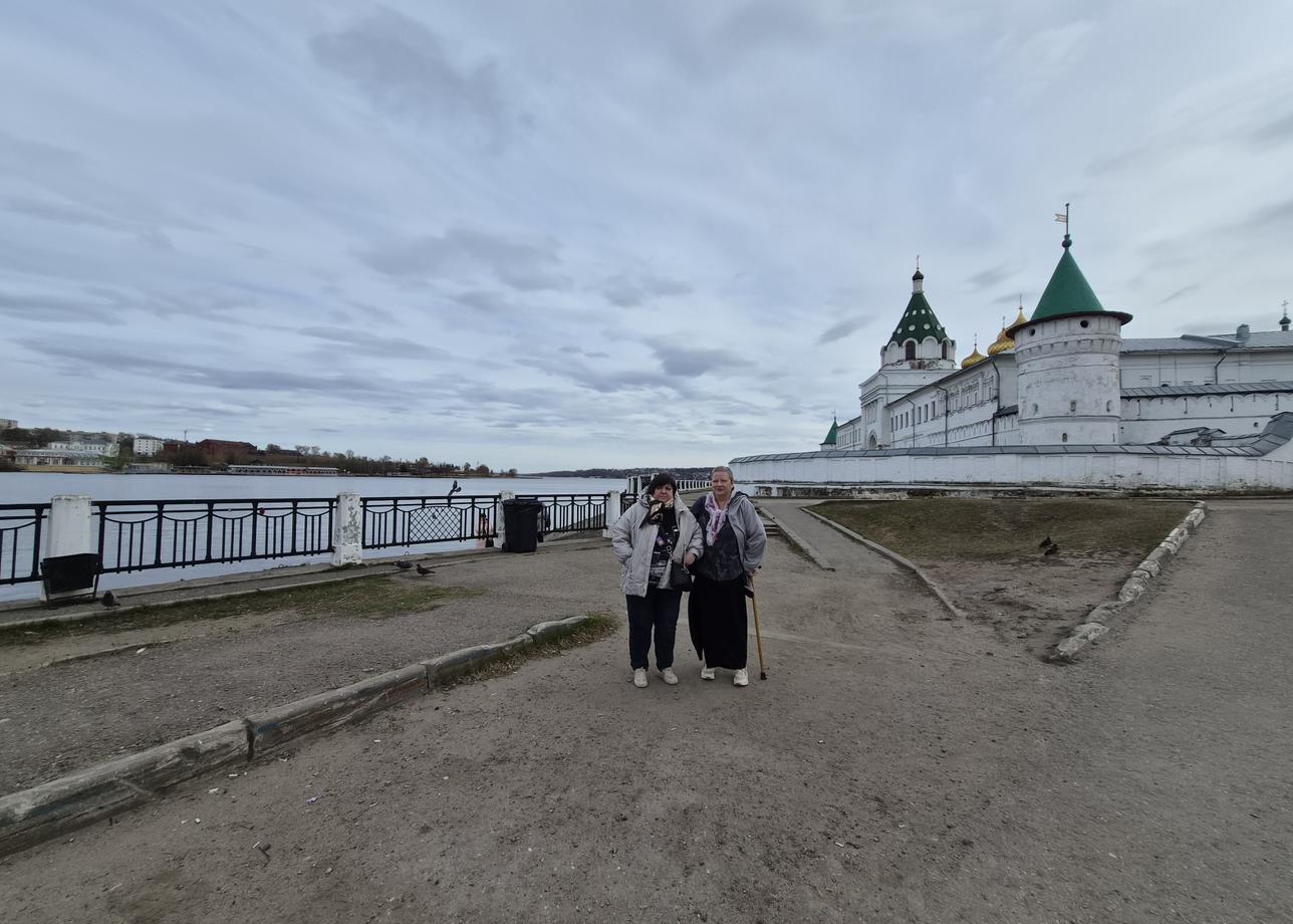 Потрясающий тур! Ездили с 20 апреля по 24 апреля, назывался «Города золотой Руси». Несмотря на погоду,