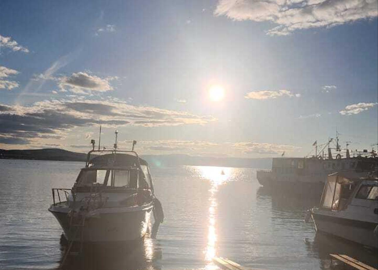 Спасибо огромное!!! Организация и организаторы на высоте. Особенно Катя, водитель Олег и водители с острова Ольхон!