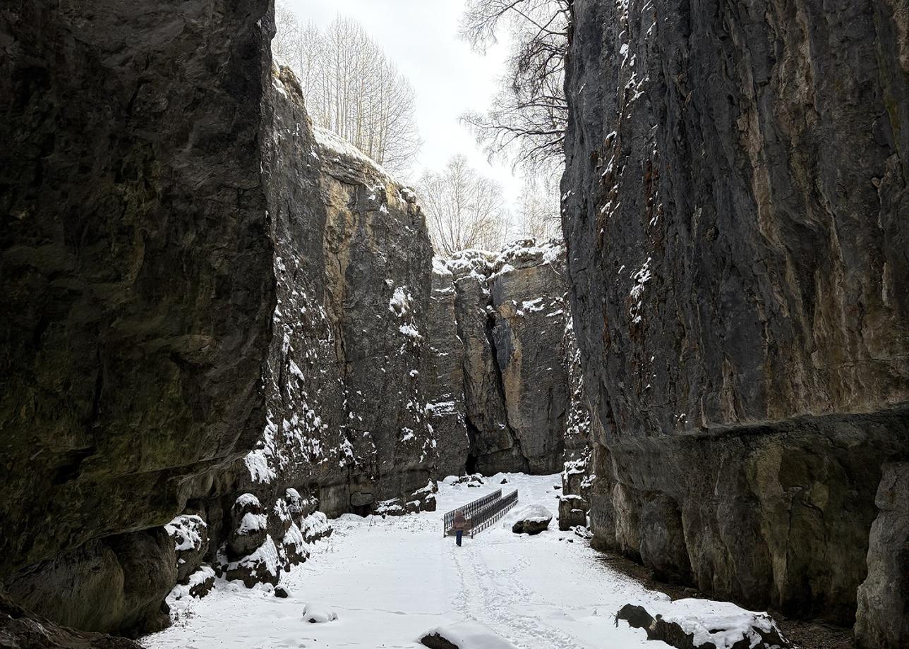 Маршрут составлен продуманно, он совершенно не сложный физически и не требует специальной подготовки. Программа очень плотная