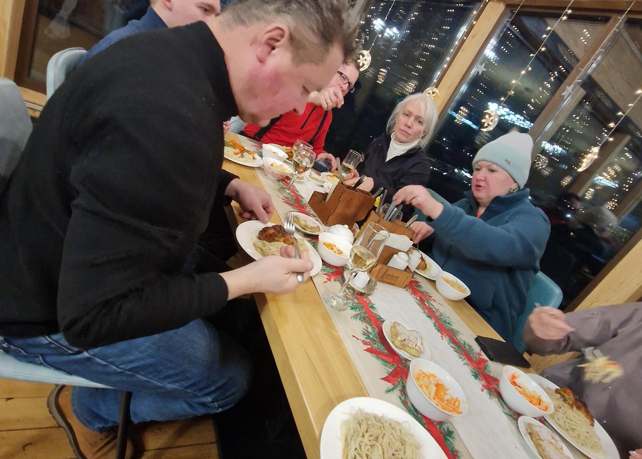 Классный тур. Достаточно экскурсий и очень насыщенно. В конце января можно ехать смело, лёд замерз! Лучше