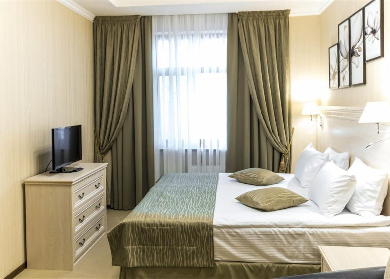 Гостиница «Урал-Тау» или аналогичная