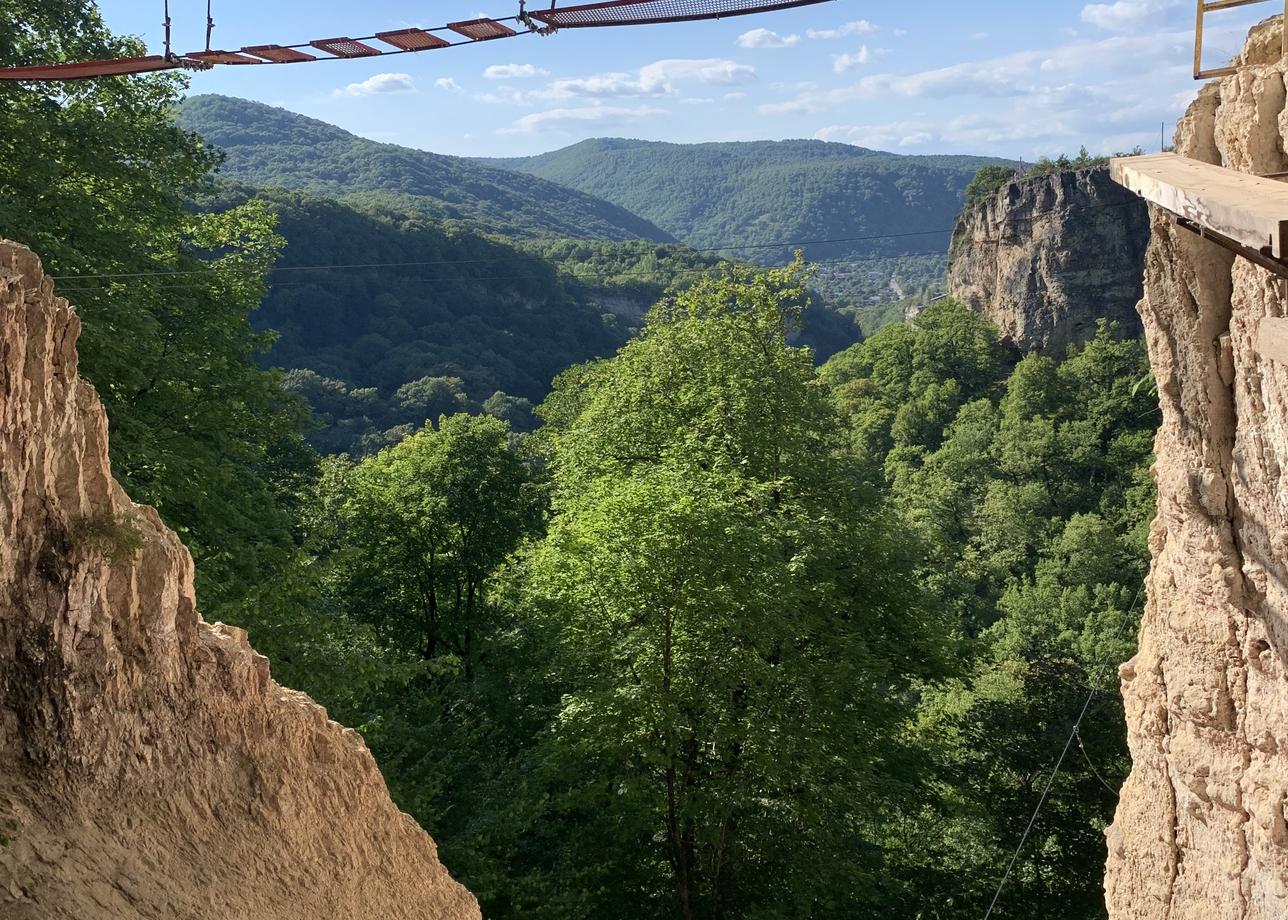 Отличный тур, можно сказать, что all inclusive. Программа интересная как для пожилых, так и для молодых