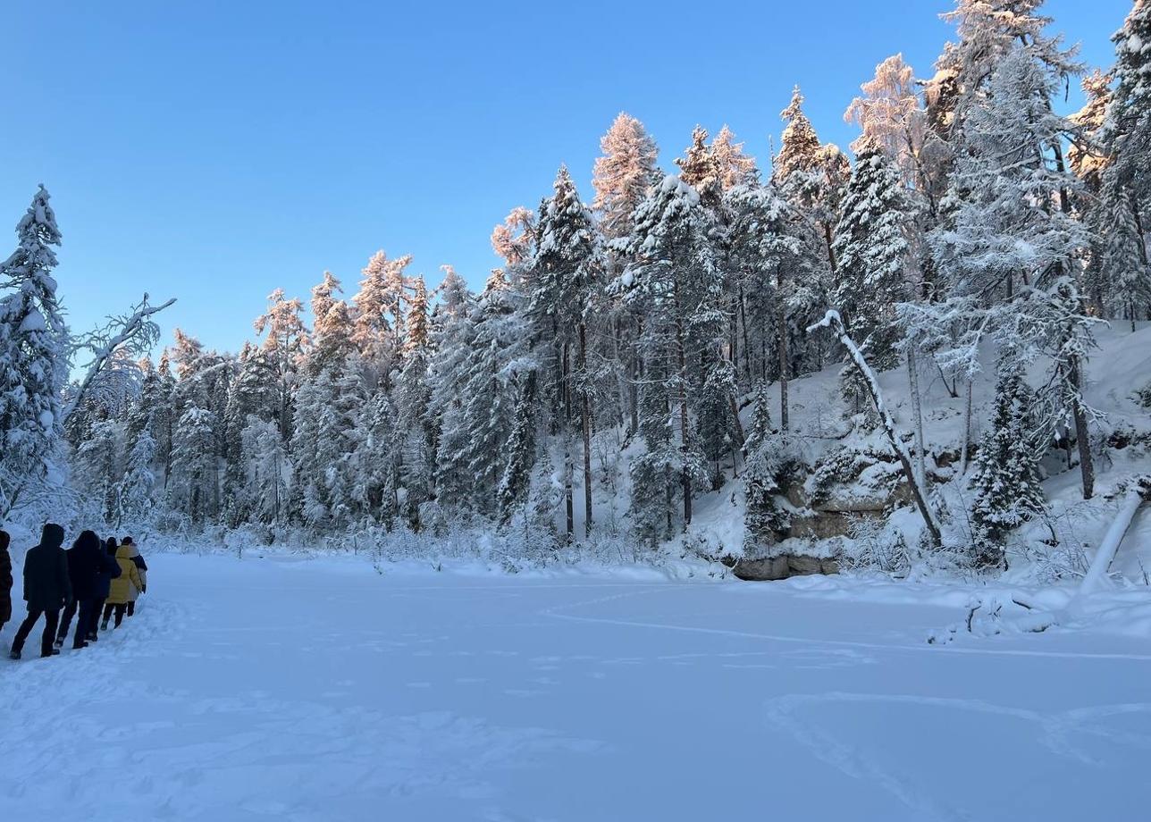 Очень красиво! Можно сказать даже купалась на южном побережье Северного Ледовитого океана😜😜😜