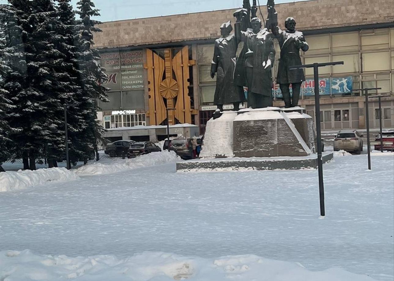 Очень красиво! Можно сказать даже купалась на южном побережье Северного Ледовитого океана😜😜😜