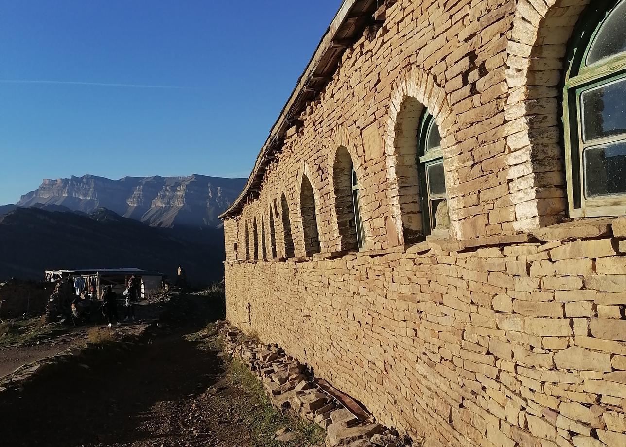 Добрый день, нам всё понравилось, наш гид Руслан лучший, очень всё прошло душевно, познавательно, насыщенно, вкусно,