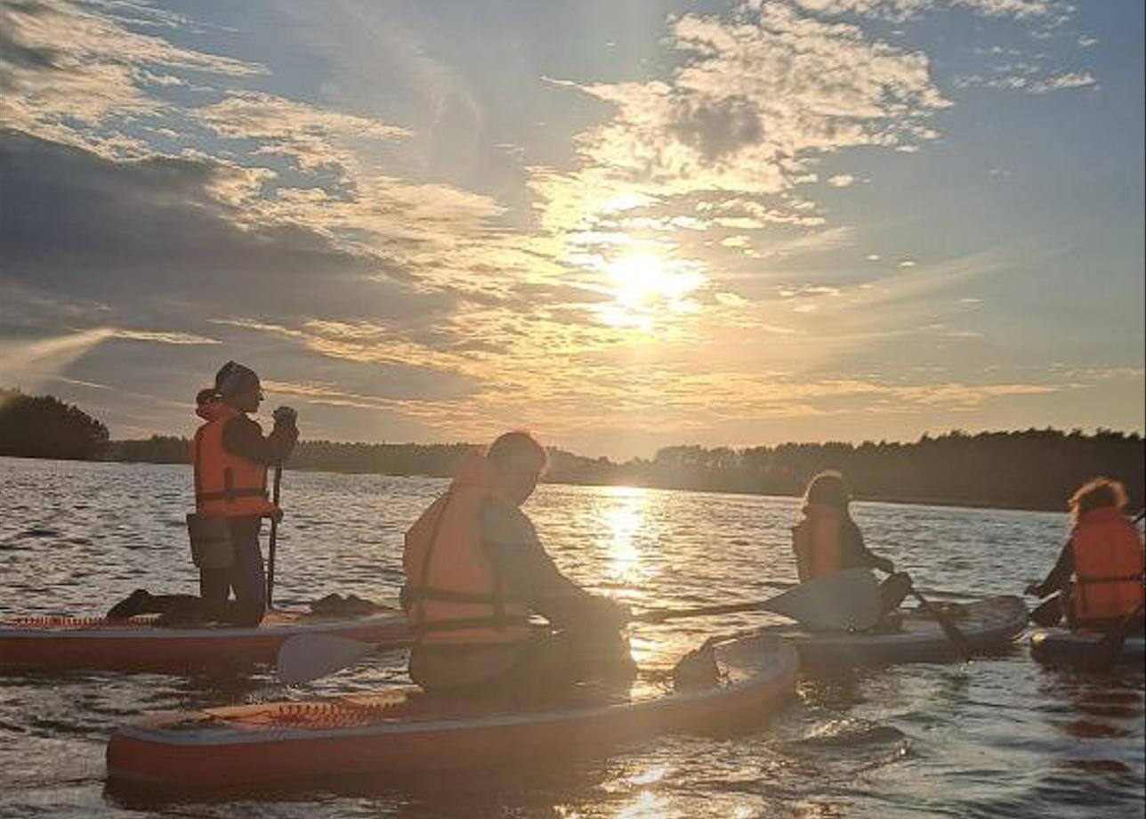 Тур понравился, место невероятно красивое, лагерь очень даже хорошо обустроен. Получается такой: "Очень комфортный поход". На