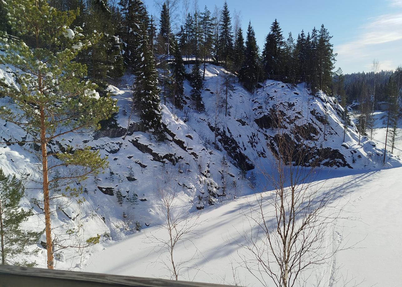 Тур «Жемчужное ожерелье зимней Карелии» очень интересен. Программа насыщенная, гиды большие профессионалы. Рассказывают про историю своего