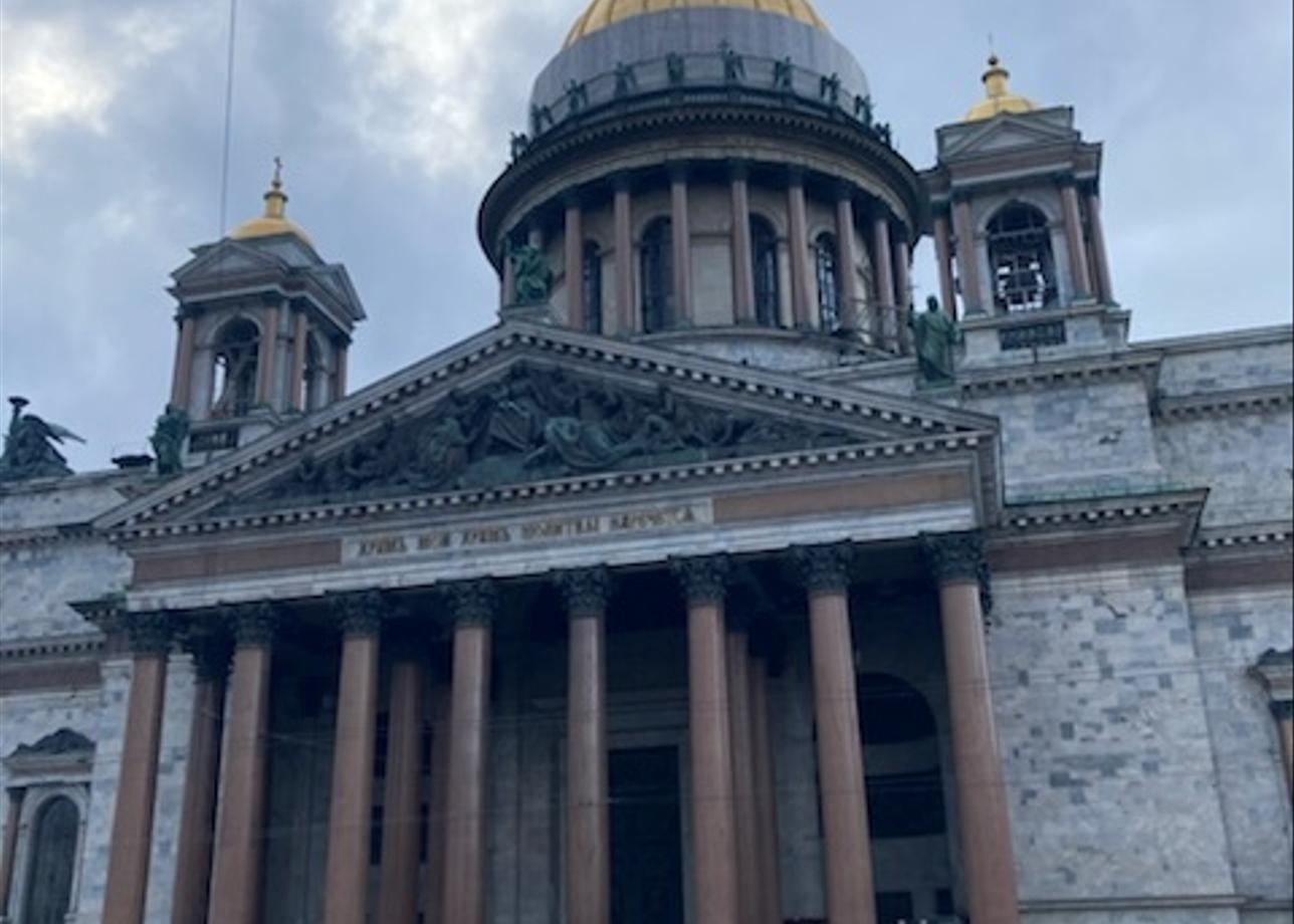 Тур понравился, очень удобно, что отправление от гостиницы, на места экскурсий. Все время гиды Оксана Юрьевна