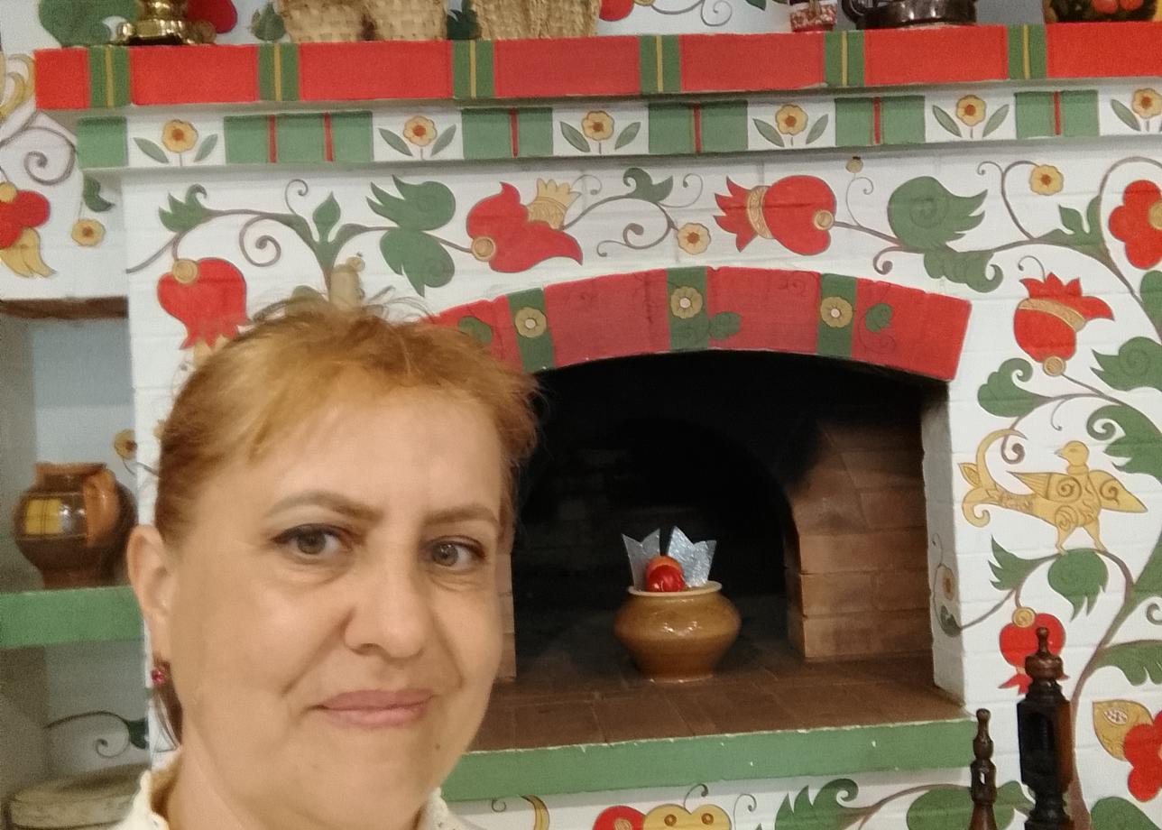 Мои впечатления следующие: все прошло замечательно, успешно. Начну с гида Елены Владимировны, очень образованная, эрудированная, начитанная.