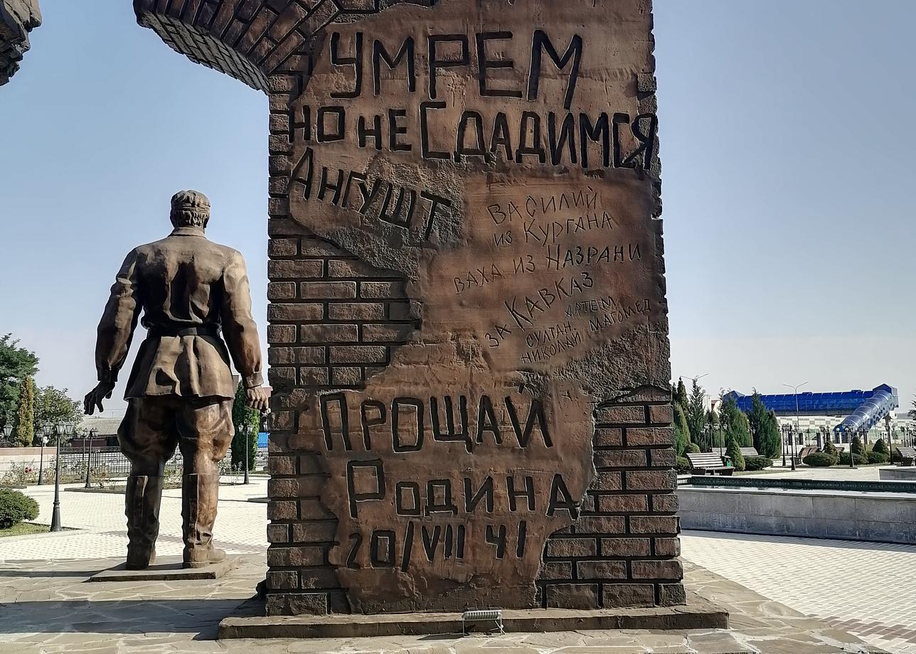 Тур очень понравился. Но с погодой в третий день не повезло- был дождь и очень туманно.