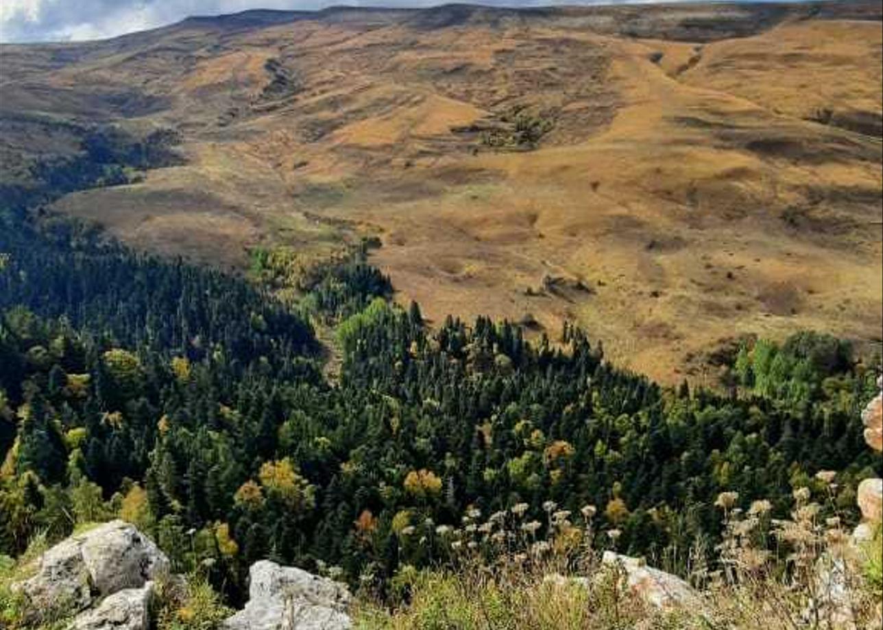 Организатор тура клиентоориентирован, благодаря другим туристам, находящимся на базе, посмотрели сверх лимита и за это ничего