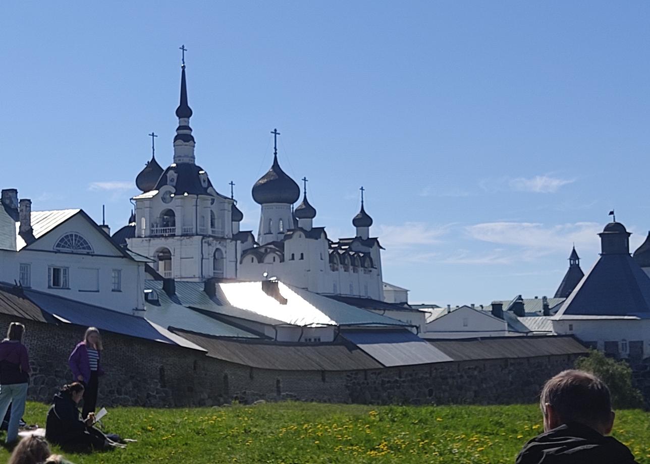 Впечатления от поездки невероятные. Красота северной природы покоряет сердца. Отдельное удовольствие - рассказы гидов. Сколько нового