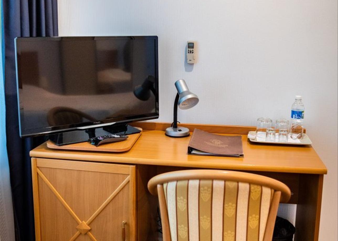 Отель «Дис»