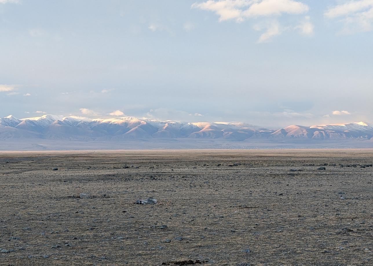 О Алтай, потрясающая природа и незабываемые рассветы и закаты среди горных пейзажей. Хочется выразить огромную благодарность