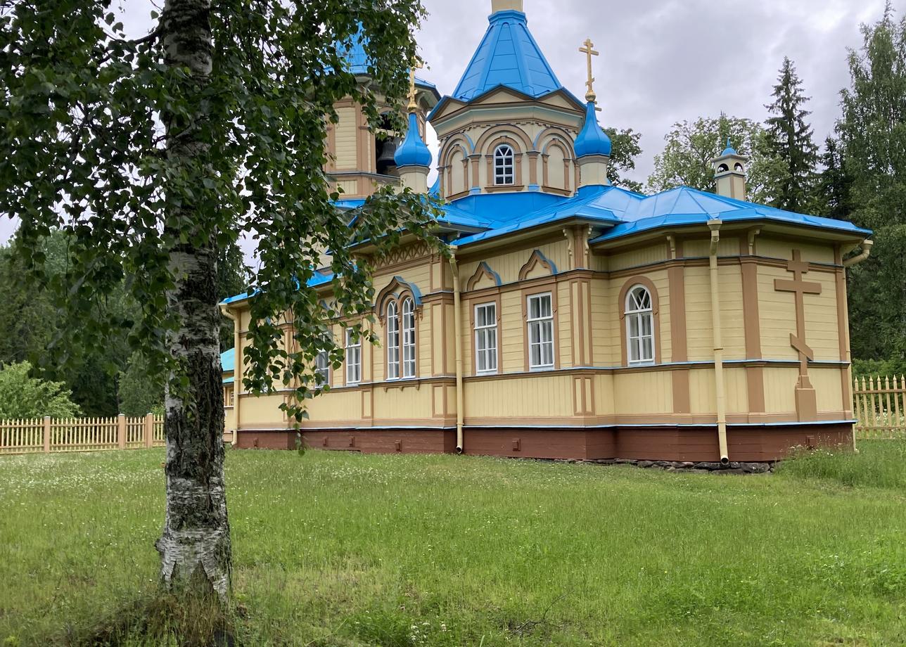 Тур очень понравился. Экскурсии содержательные!! Экскурсоводы добродушные и много знающие. На любой дополнительный вопрос могли ответить.