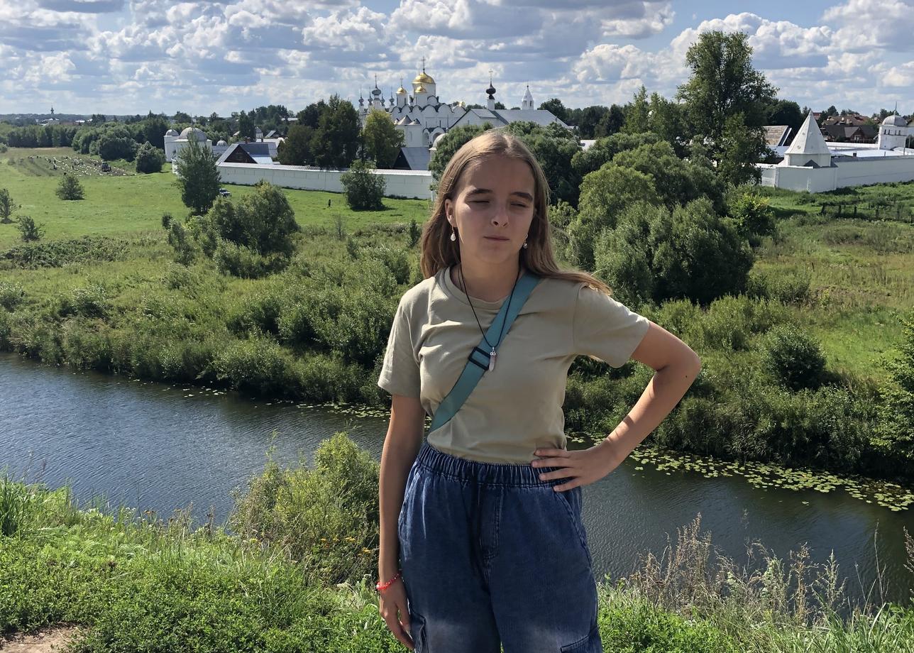 Тур хороший, много узнали про историю городов. Девочке 15 лет, тоже понравилось наше путешествие. Немножко подкачала
