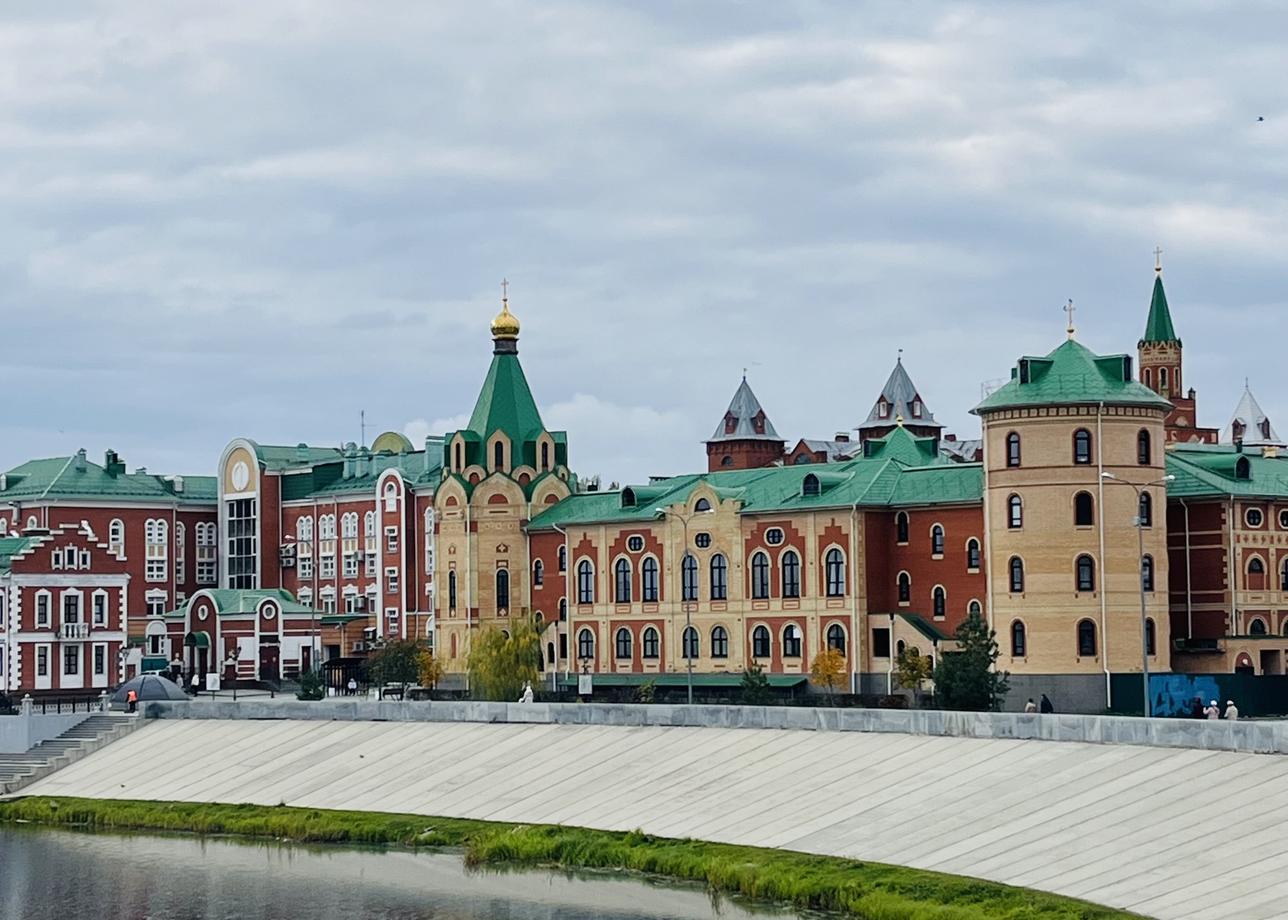 20-го октября 2025 я совершила поездку из Казани в Йошкар-Олу на комфортном и чистом автобусе. Всё